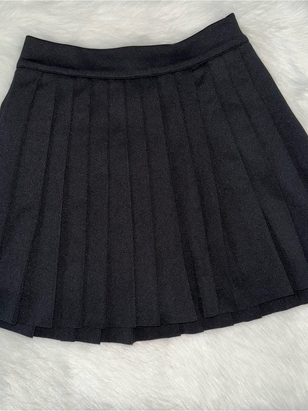 NWOT Black Pleated Skirt